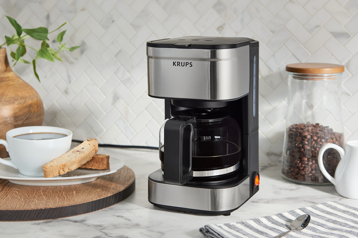 11 Coffee Pot Mistakes You're Most Likely Making — Eat This Not That