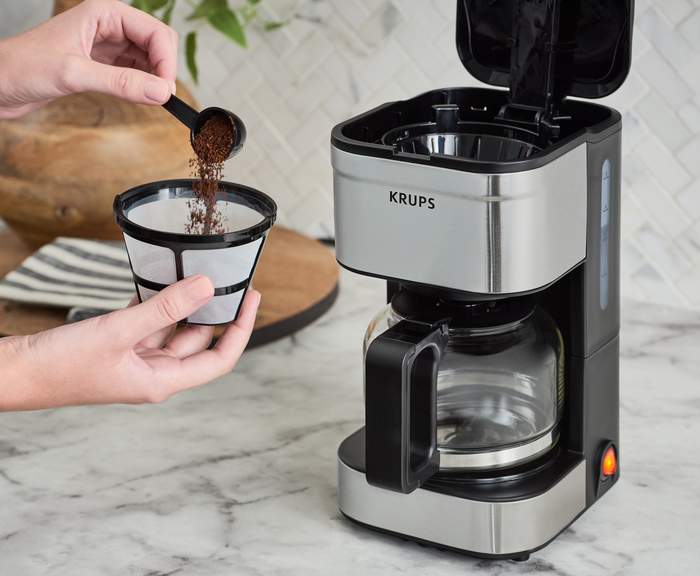 Mr. Coffee 12 Cup Coffee Maker Review: One Button and Done!